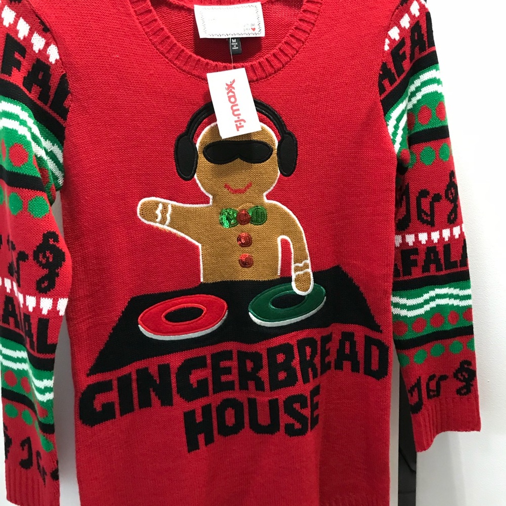 Ladies Size Med Christmas Sweater